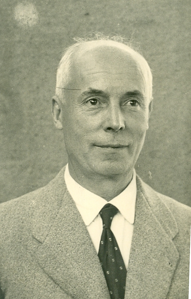 Fotografija 4: Dr. Slavko Fornazarič pred začetkom druge svetovne
                        vojne v Mariboru.