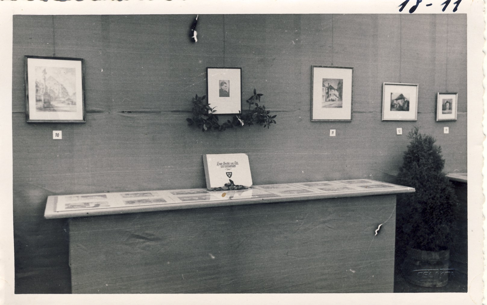 Slika 4: Razstava spodnještajerskih umetnikov na Okrožnem dnevu Štajerske
                        domovinske zveze, 29. in 30. 8. 1942