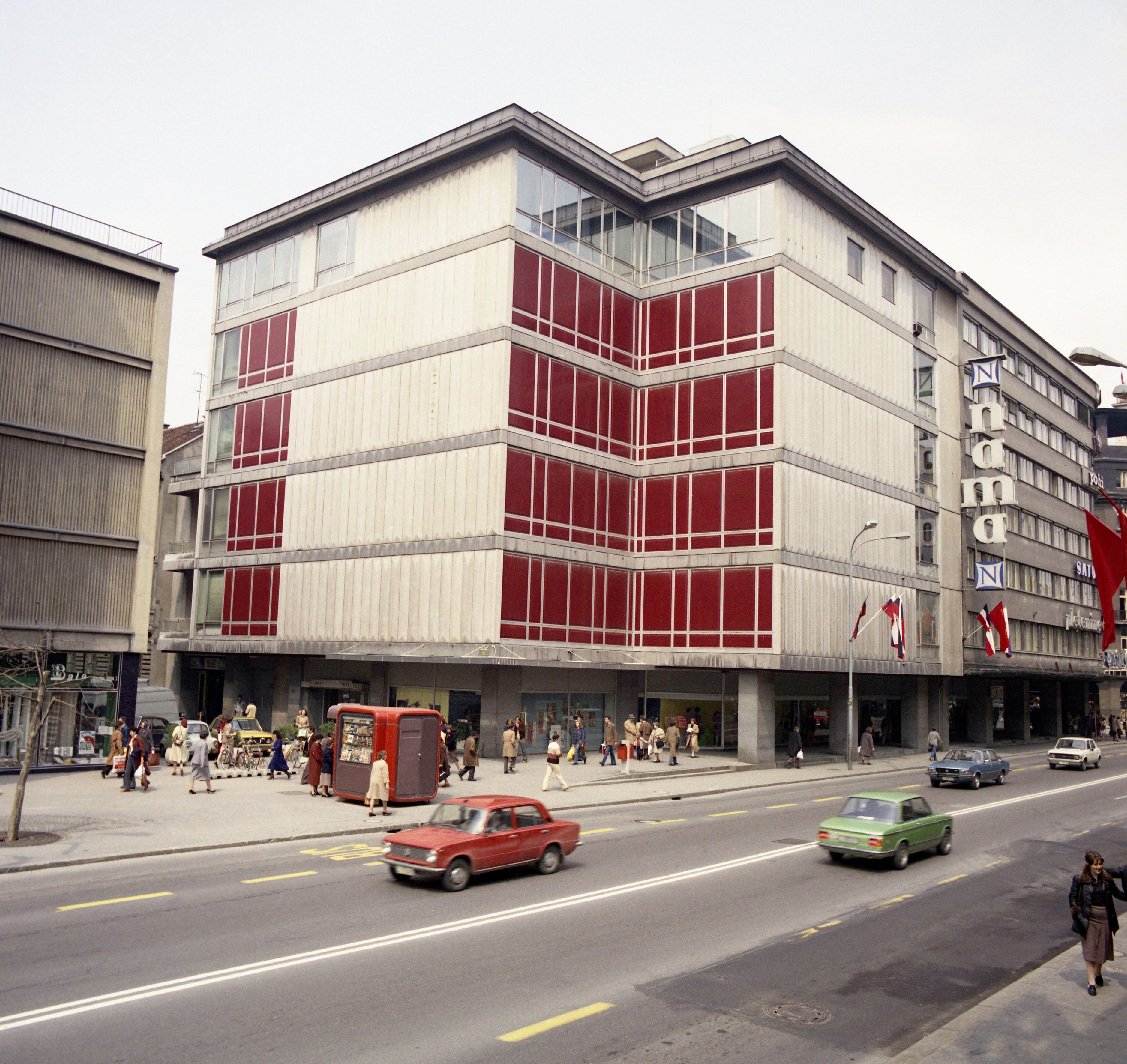 Photo 1: Ljubljana, April 30, 1980. Photo: Rudi Paškulin, from the
photographic collection of the Exportprojekt, kept by: MNZS.